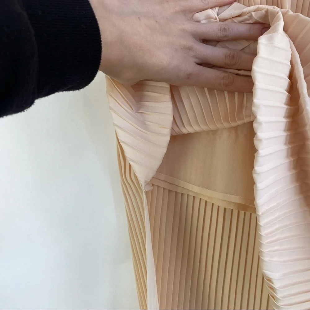 & other stories Blush Pink Pleated Side Slit Midi Skirt - Picture 6 of 8